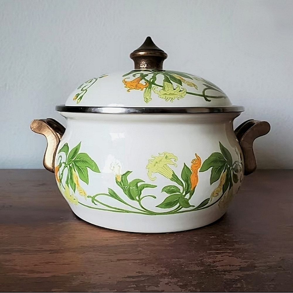 Vintage Asta Enamelware Dutch Oven - Germany - 2-Quart - Brass 